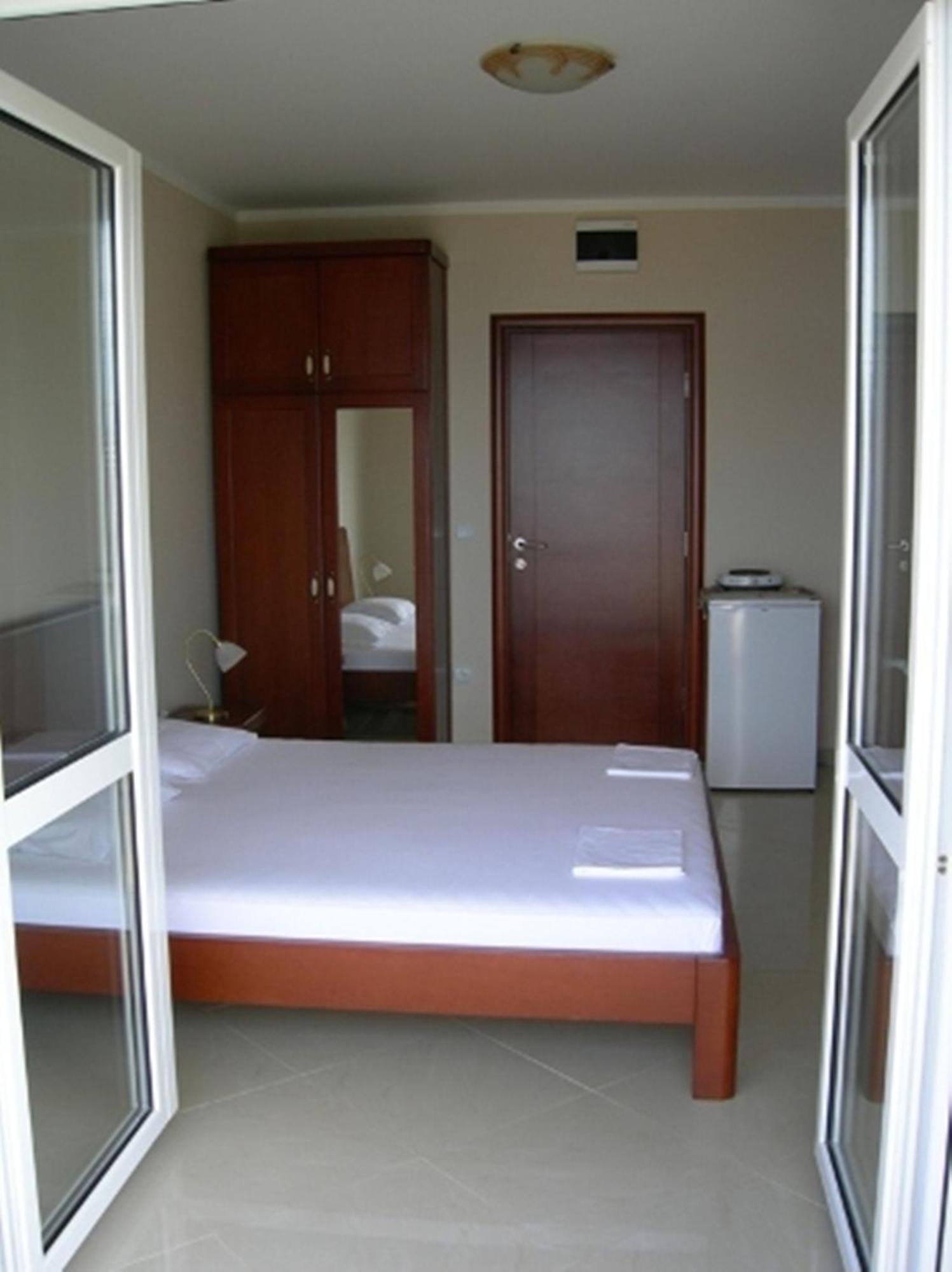 Guest House Villa Pastrovka Sveti Stefan Cameră foto